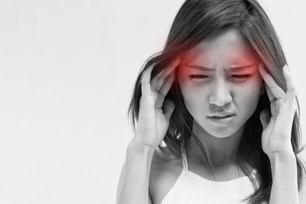 3 Acupressure Points to Relieve Winter Migraines