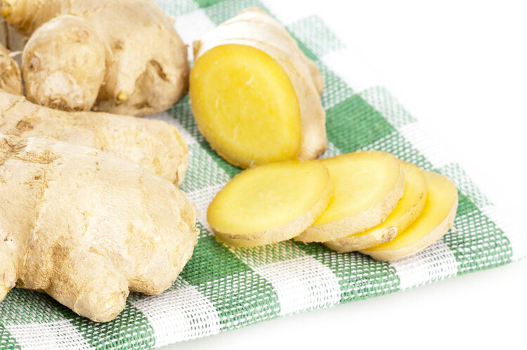 Ginger for Pregnant Women: Benefits, Risks & Safe Amounts