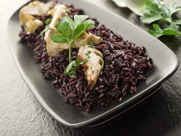 Which is more nutritious: black beans, black rice, or black sesame seeds? Let's find out today!