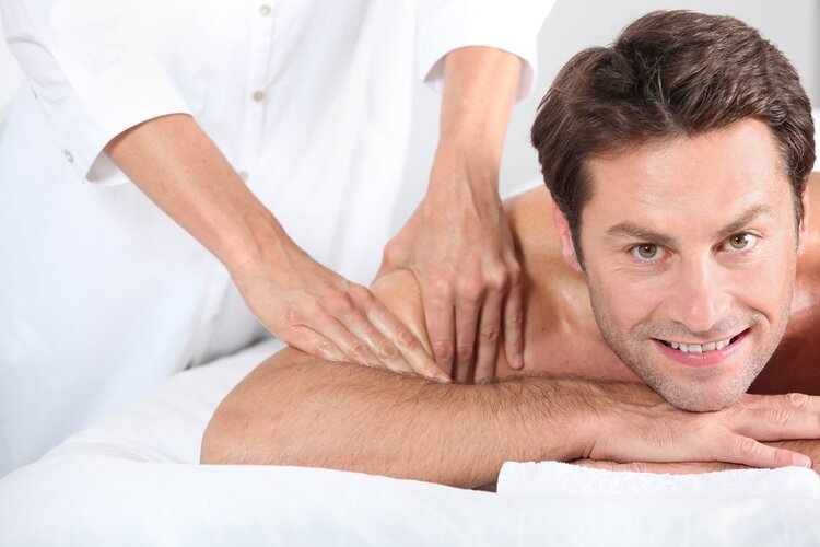 Numbness in the five fingers could be a symptom of four different diseases; don't ignore it.