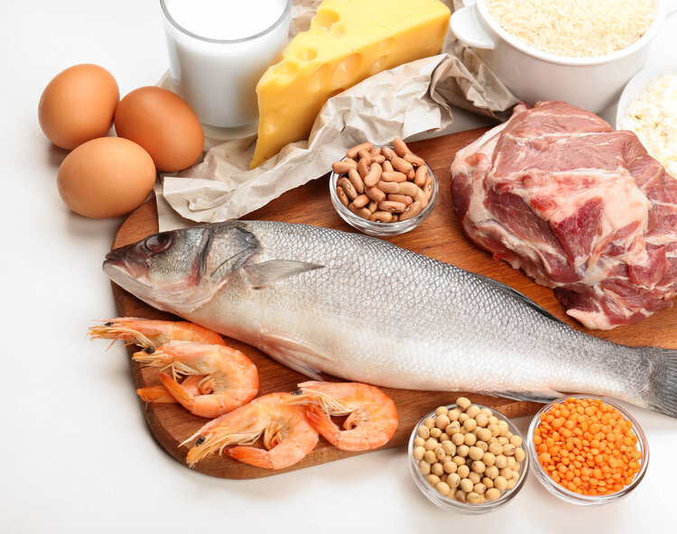 Cancer Diet Guide: 4 Foods to Eat & 4 to Avoid